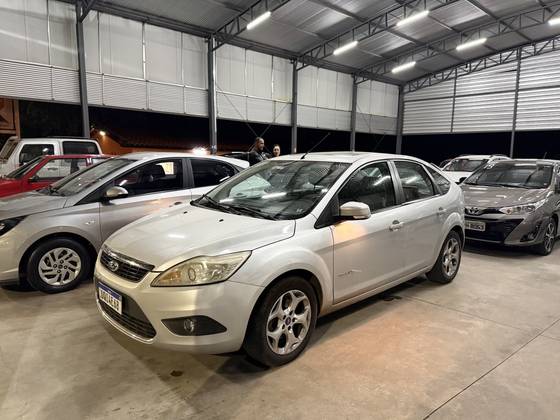 FORD FOCUS 2.0 TITANIUM HATCH 16V FLEX 4P AUTOMÁTICO
